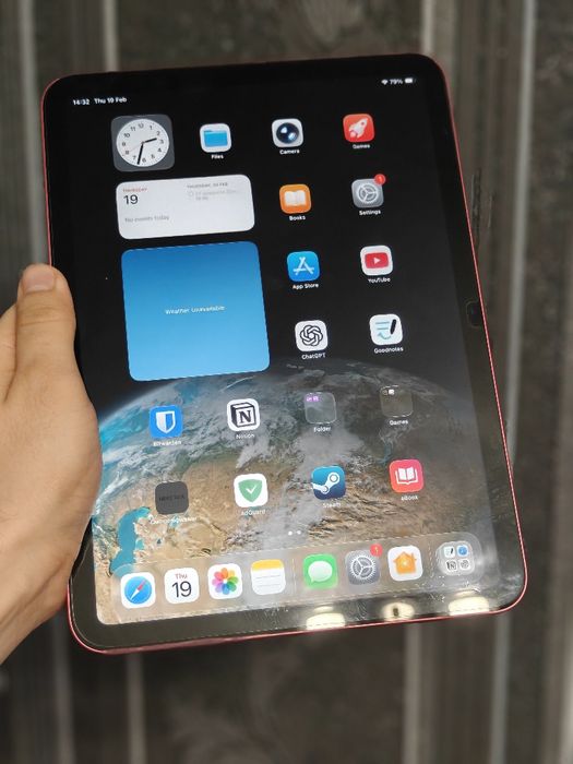 IPad 2025, 128gb красный/розовый