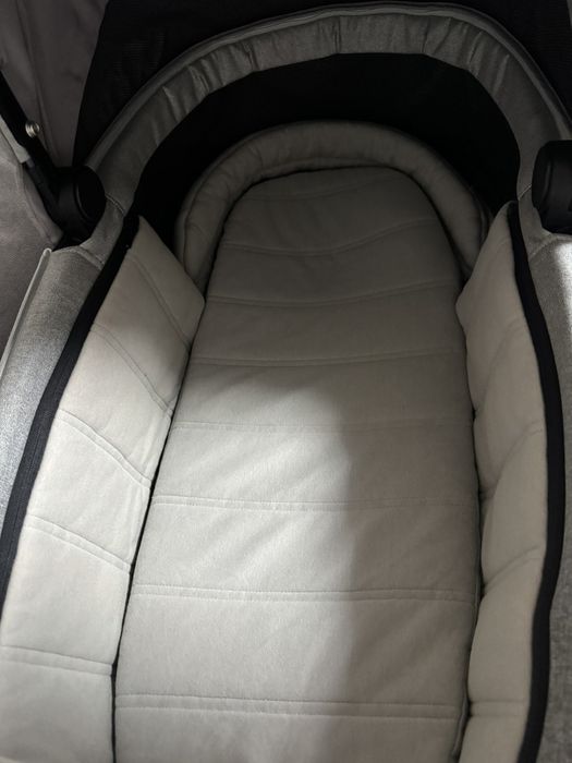 Cybex Priam Lux koi кош за новородено + дъждобран