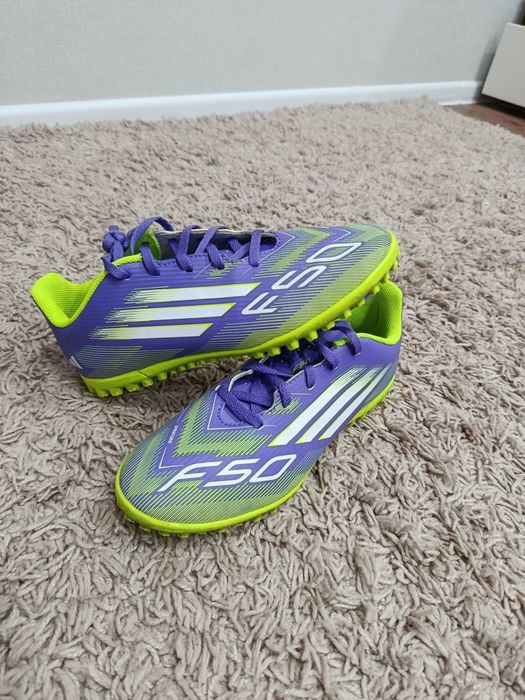 Продаю сороконожки adidas f50 plus размер 38-39