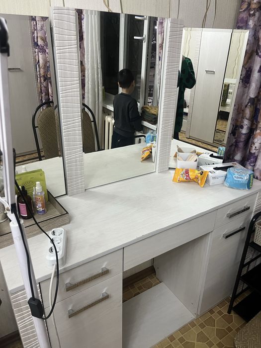 Продам гарнитур