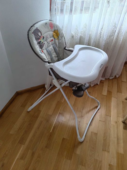 Scaun de masă Graco pentru copii – pliabil, confortabil și sigur