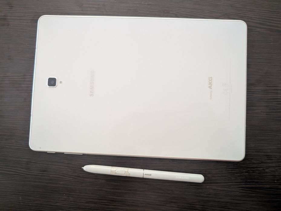 Vând Samsung Galaxy Tab A4 – stare excelentă, ca nouă