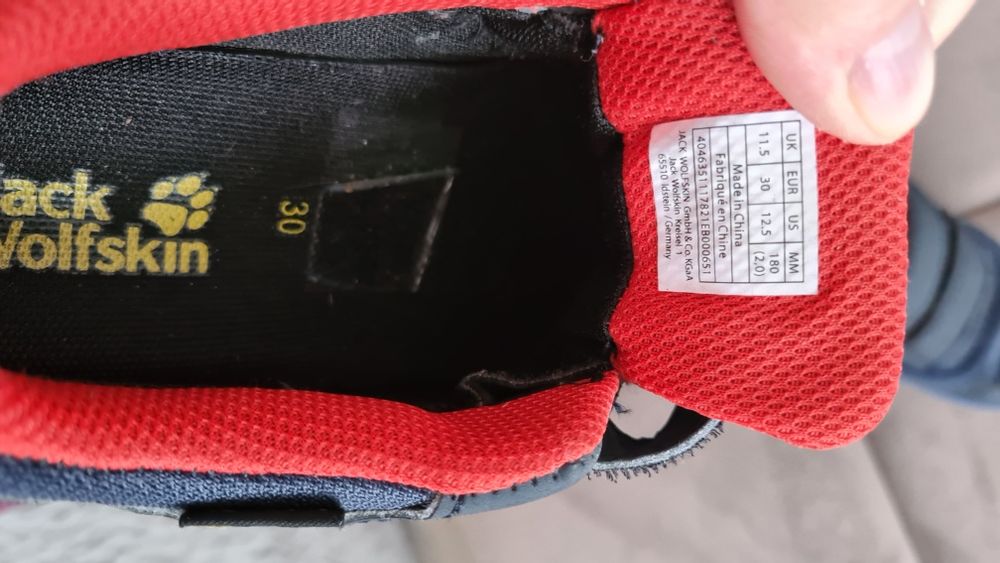 Adidasi impermeabili jack wolfskin marimea 30 (18cm)