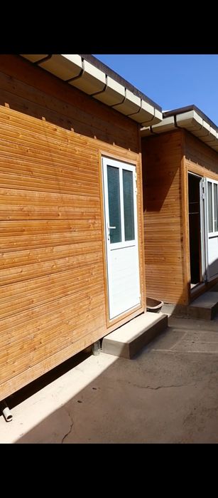 Taxta uychala sotiladi 2 dona