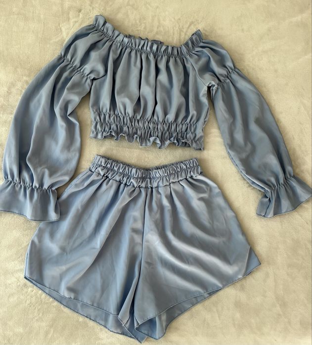 Разпродажба на дамски сет и сладки топове