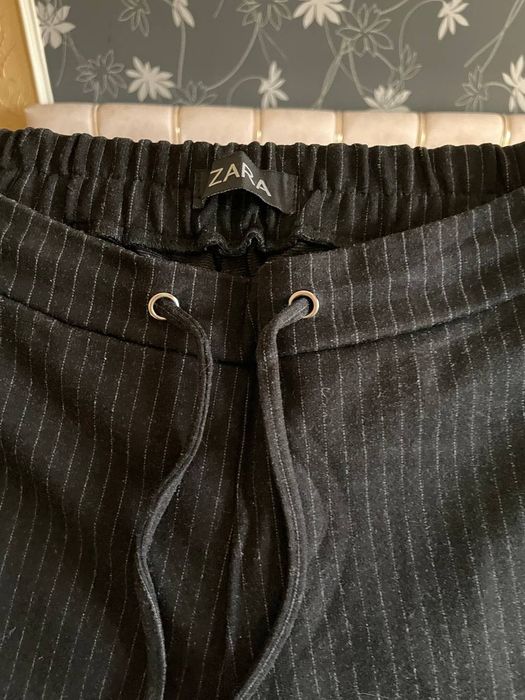 Тёплые брюки 2 пары.