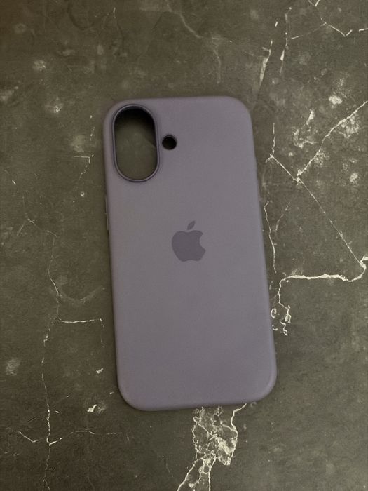 Продам Оригинальный Чехол Apple iPhone 17