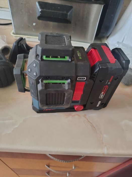 Laser Bosch profesional