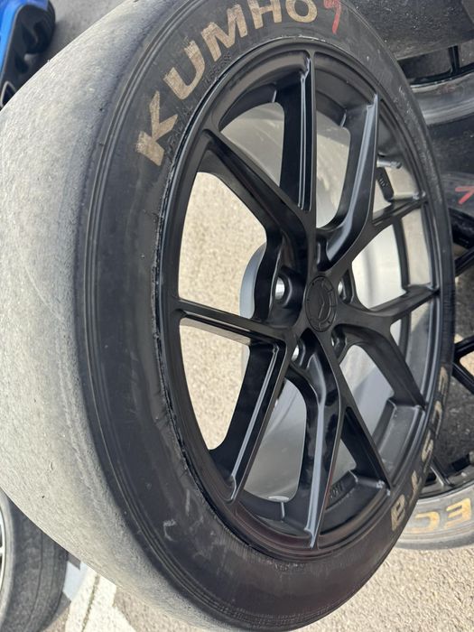 Сликове с джанти 18"