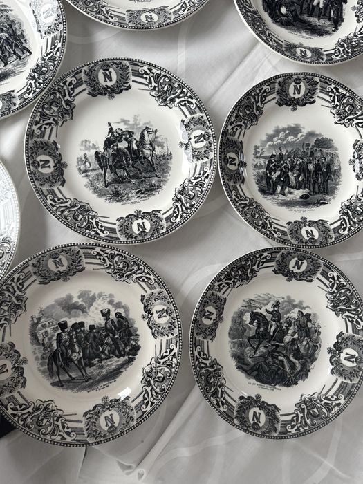 Set de 12 Farfurii Colecție Napoleon - Boch Frères La Louvière (Belgia)