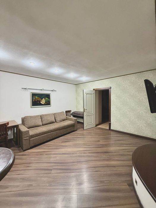 Мирабадский район ор-р Ц-7 сенат, квартира кирпич 63м² с Евроремонтом