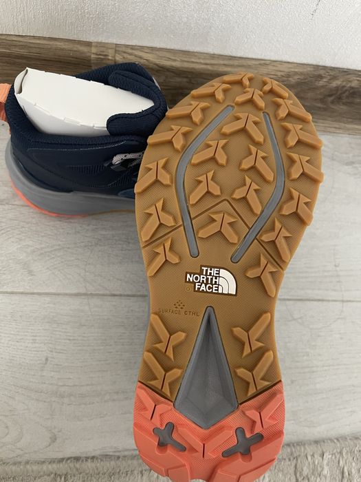 Обувки The  North face