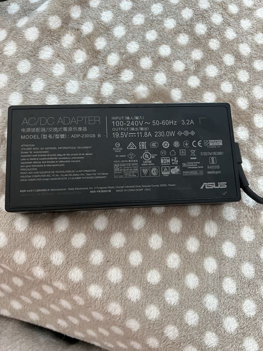 Încărcător ASUS ROG 230W – 19.5V / 11.8A