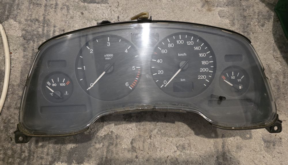 Ceasuri bord opel astra g