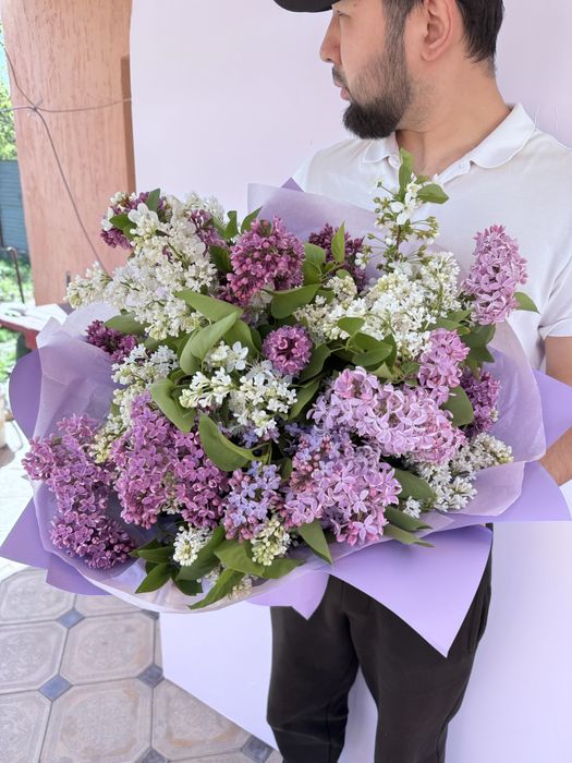 Цветы и букеты с оформлением