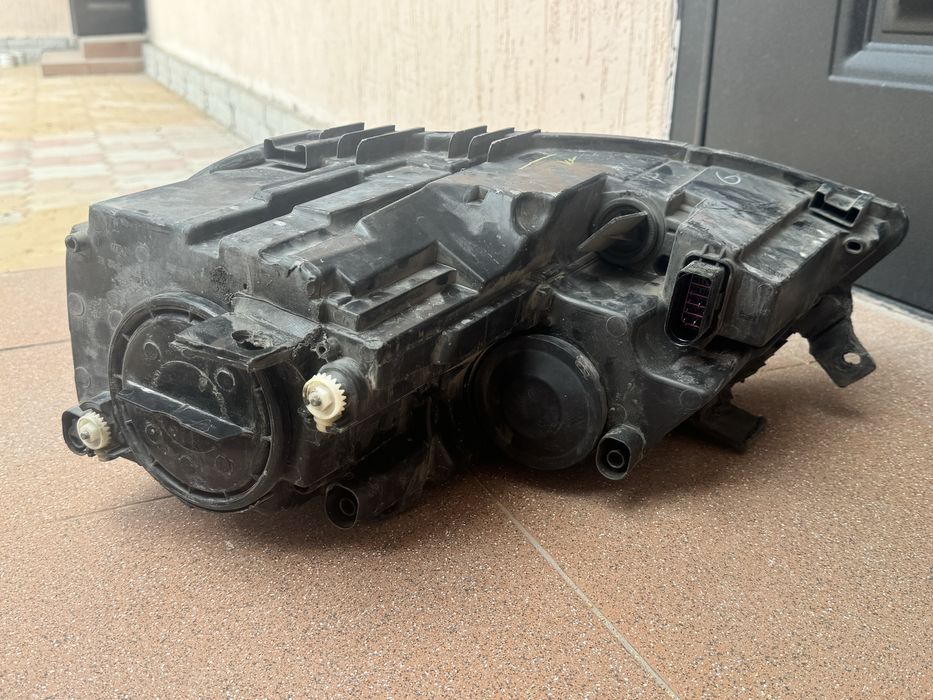 Фары на Фольксваген Джета 6