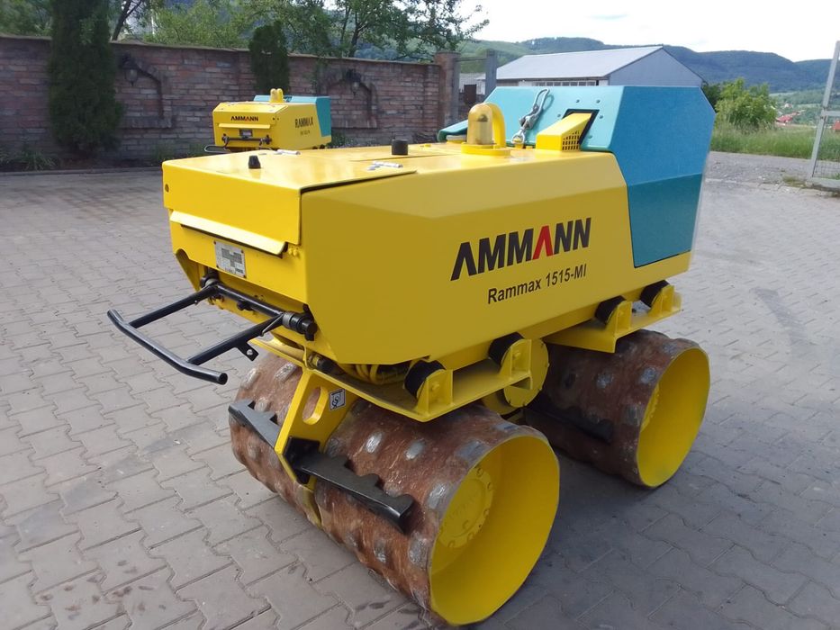 De vanzare sau da inchiriat vibrocompactor cu picior de oaie