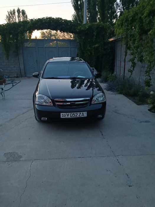 Продается Lasetti  3 позиция.Срочно.