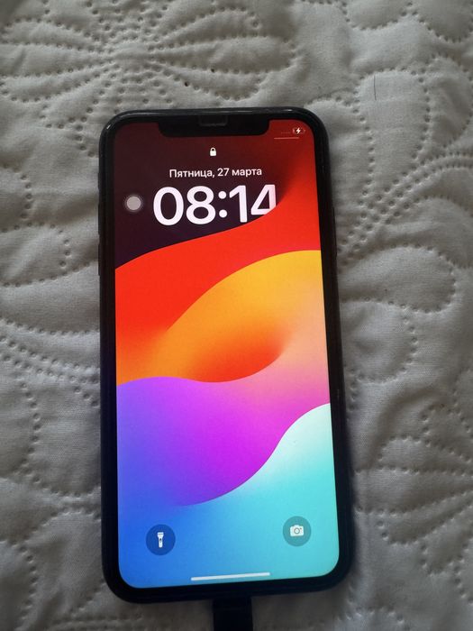 Продам iPhone 11