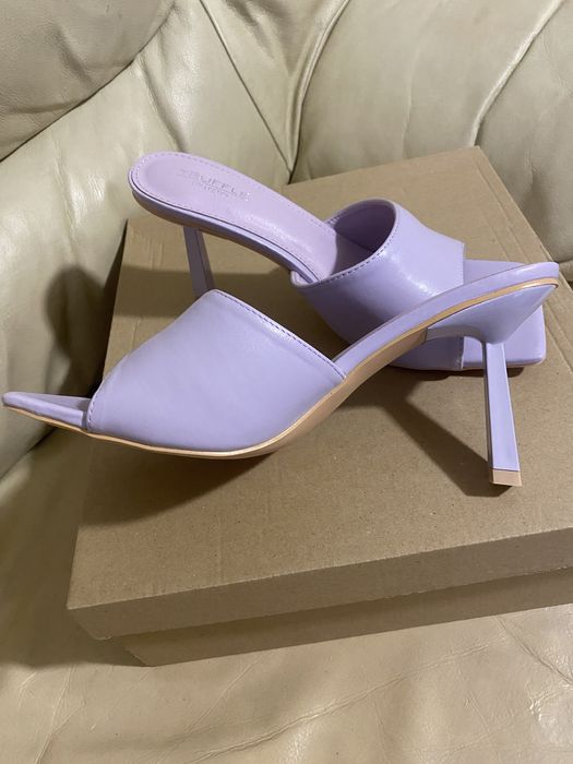 Дамски чехли на ток