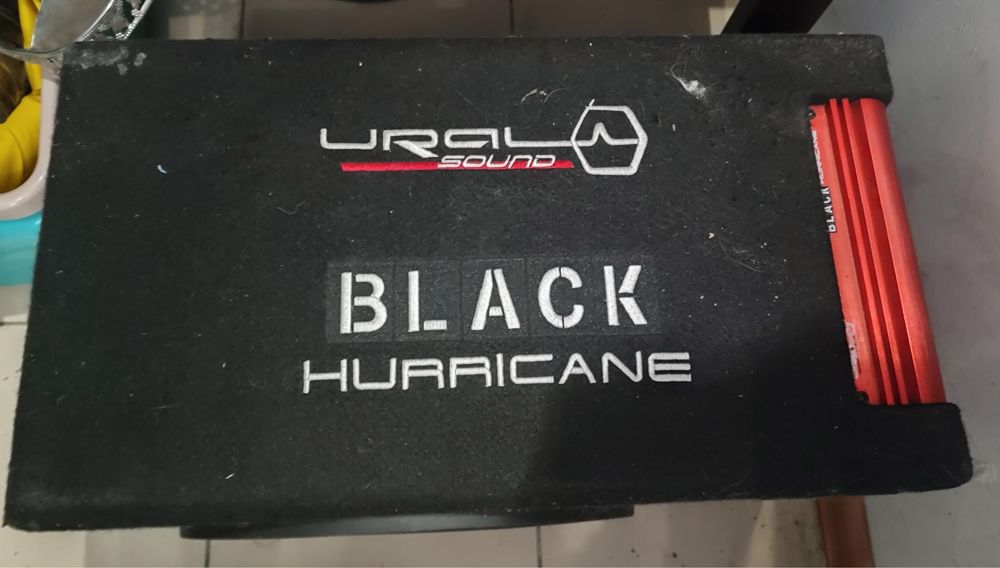 Продам сабвуфер хороший