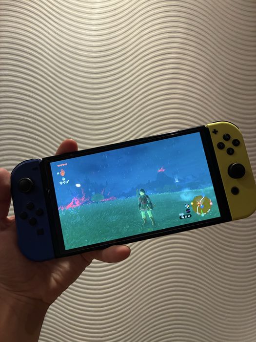 Nintendo switch oled +2 джойкона. ИГР В КОМПЛЕКТЕ НЕТ