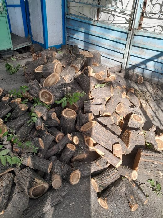 Дрова в чурках..