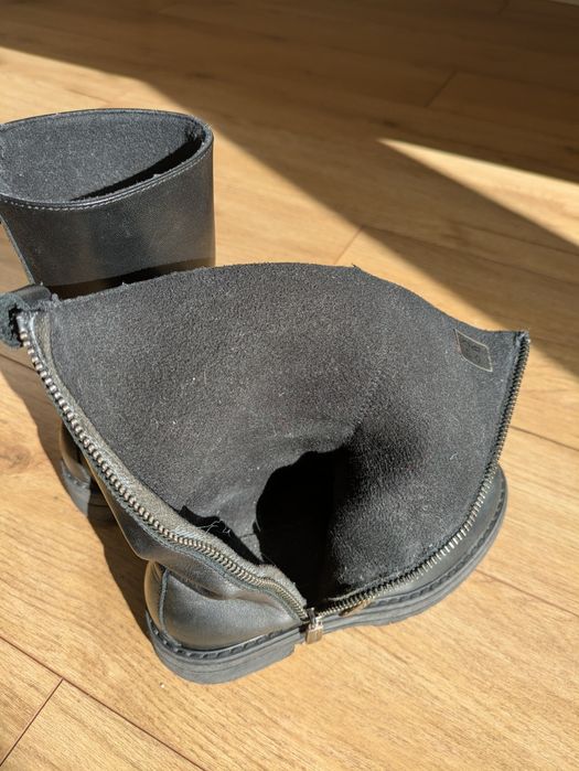 Демисезонни ботуши за момиче. Размер 31.