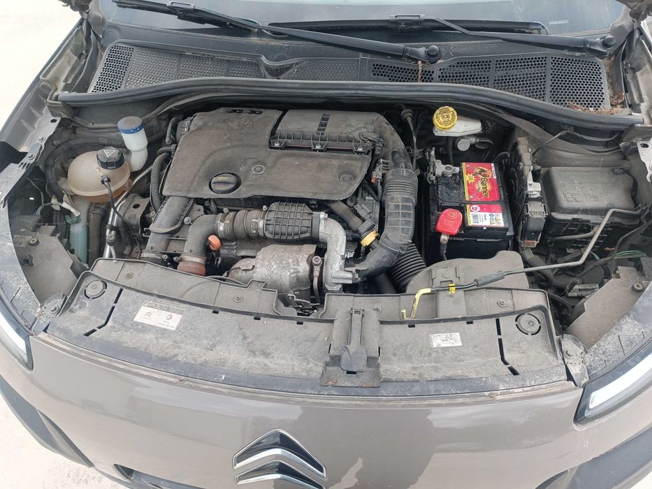 Ситроен Ц4 кактус / Citroen C4 Cactus 1,6 HDI -  на части