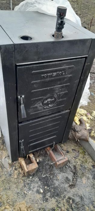 Vând cazan fontă Romstal 24kw
