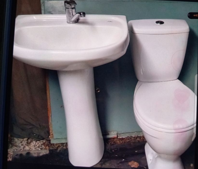 Продам унитазы в хорошем состоянии