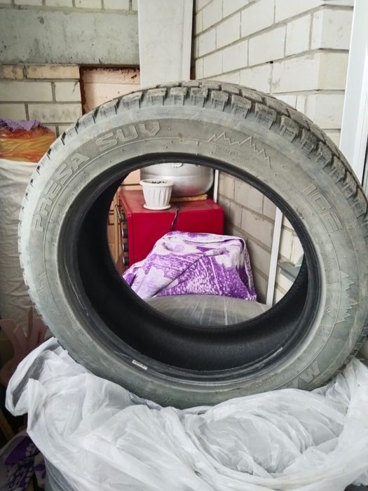 Продам всесезонную резину