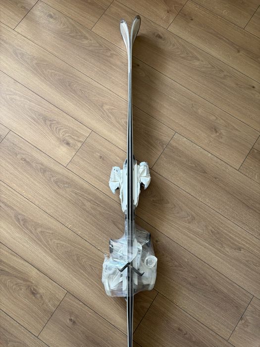 НОВИ Дамски Ски Rossignol Nova 7 с Автомати 156 см Радиус 11 м