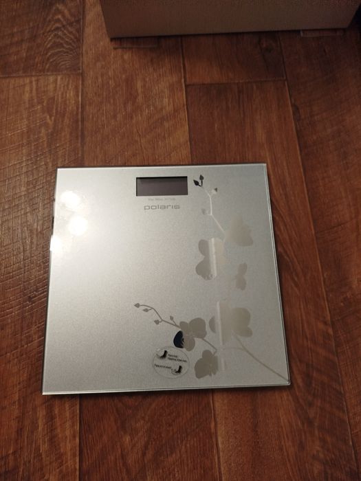 Напольные весы Polaris