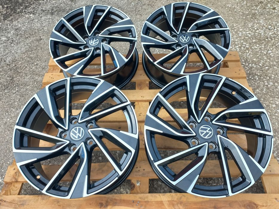 16"Vw5x112 Seat Škoda Audi 7j et40 Black Polish Чисто Нови.