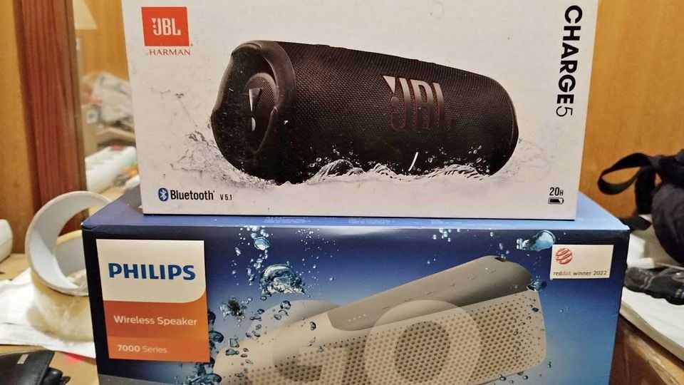 Ново! Преносима тонколона JBL Charge 5 Philips TAS7807W/00