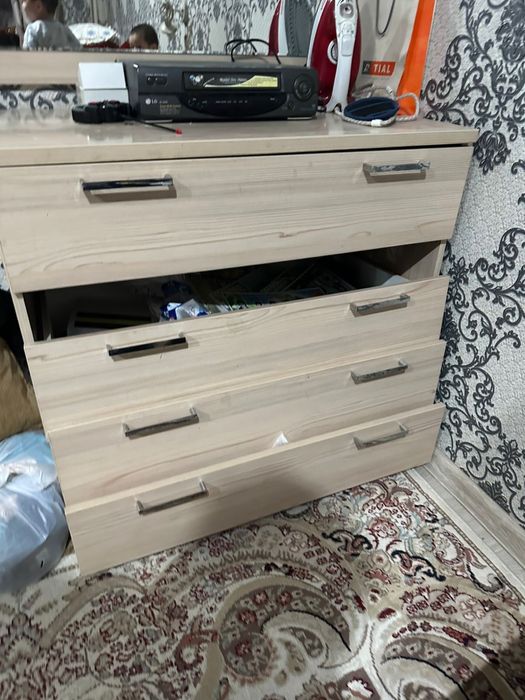 Спальный гарнитур