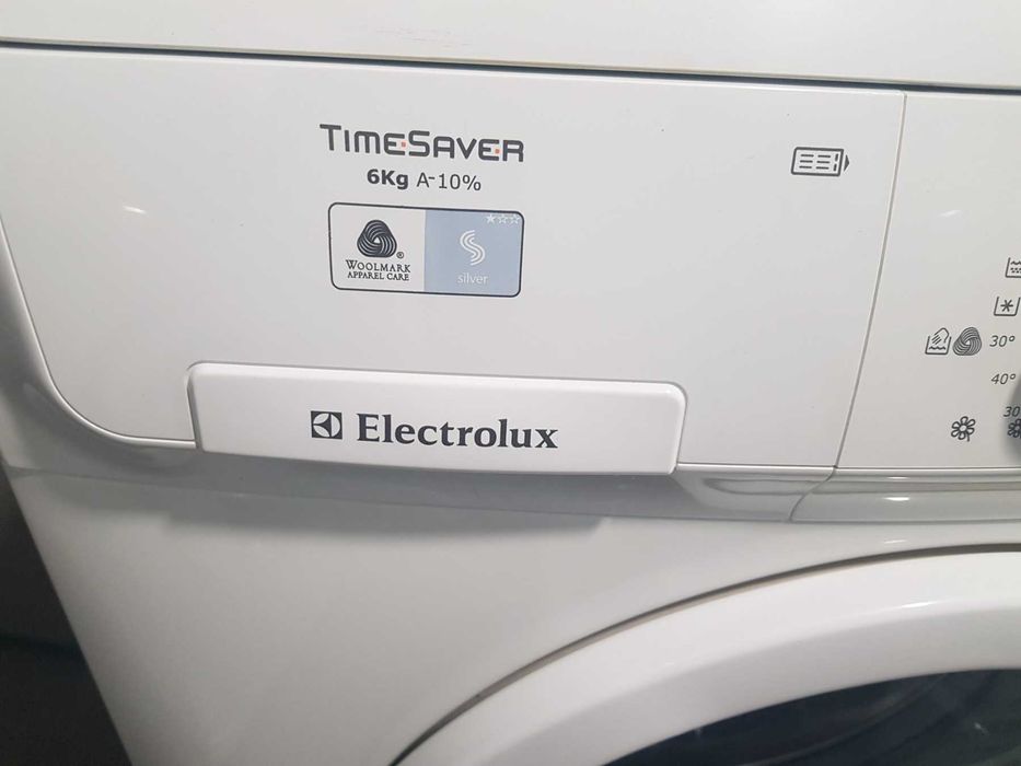 Работеща отлично, пералня Electrolux , А++ енергиен клас, 6KG