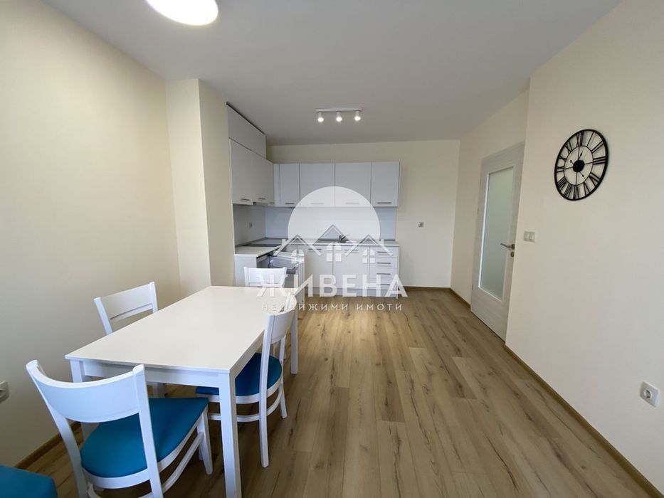 Продава се Двустаен апартамент в Варна, Аспарухово - 80 кв.м за 957 €/кв.м - Снимка #2