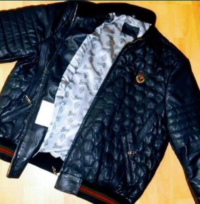 Geaca piele naturala 100%,Italia,logo metalic auriu,saculet, etichetă