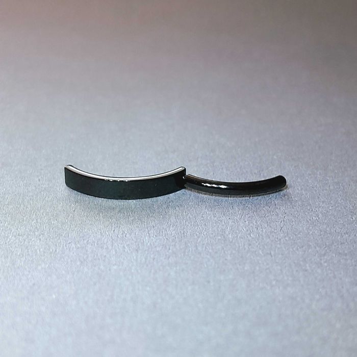 PIERCING CLICKER de titaniu negru
