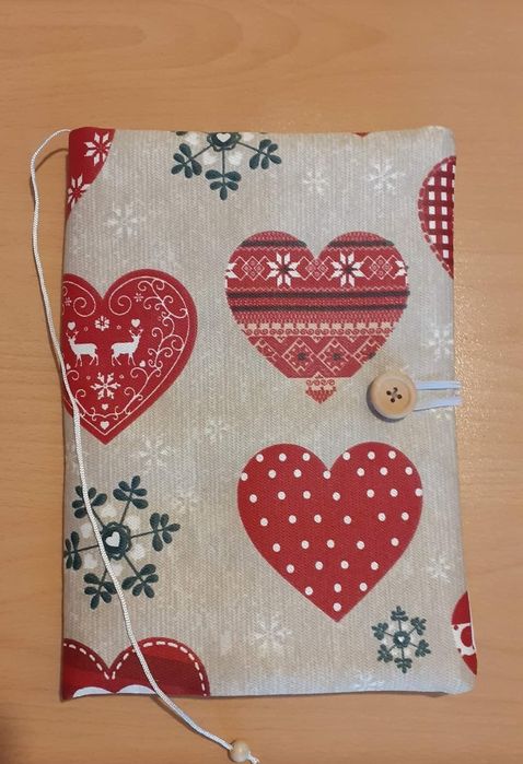 Текстилни калъфи / дрешки за книги