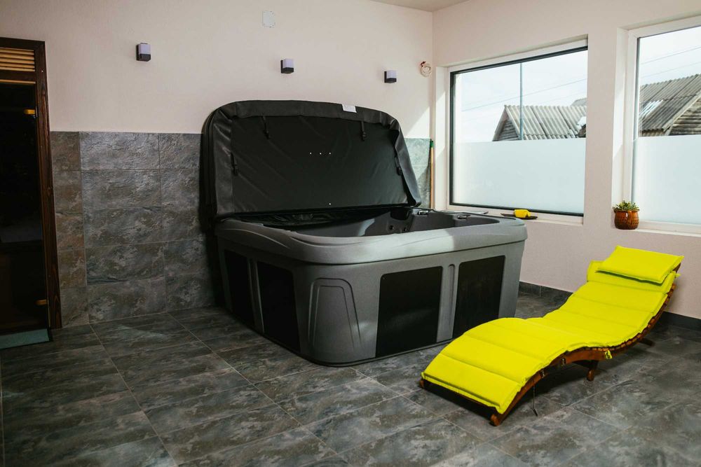 Pensiune de vânzare în Harghita Băi/ 8 camere, wellness