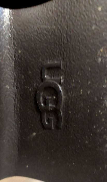 Дамски ботуши на UGG, 37