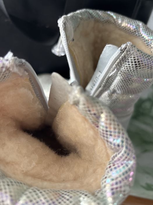 Сапожки для девочки