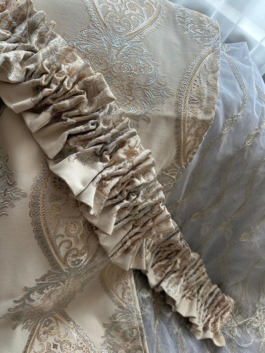 Продам хорошие Шторы