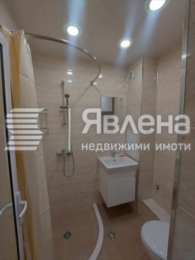 Дава се под наем Двустаен апартамент в Ямбол, Аврен - 45 кв.м за 230 € - Снимка #4