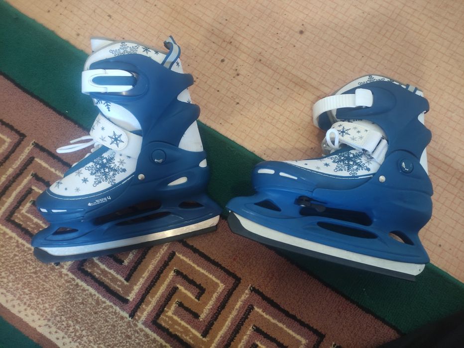 Коньки для девочек и для мальчиков можно