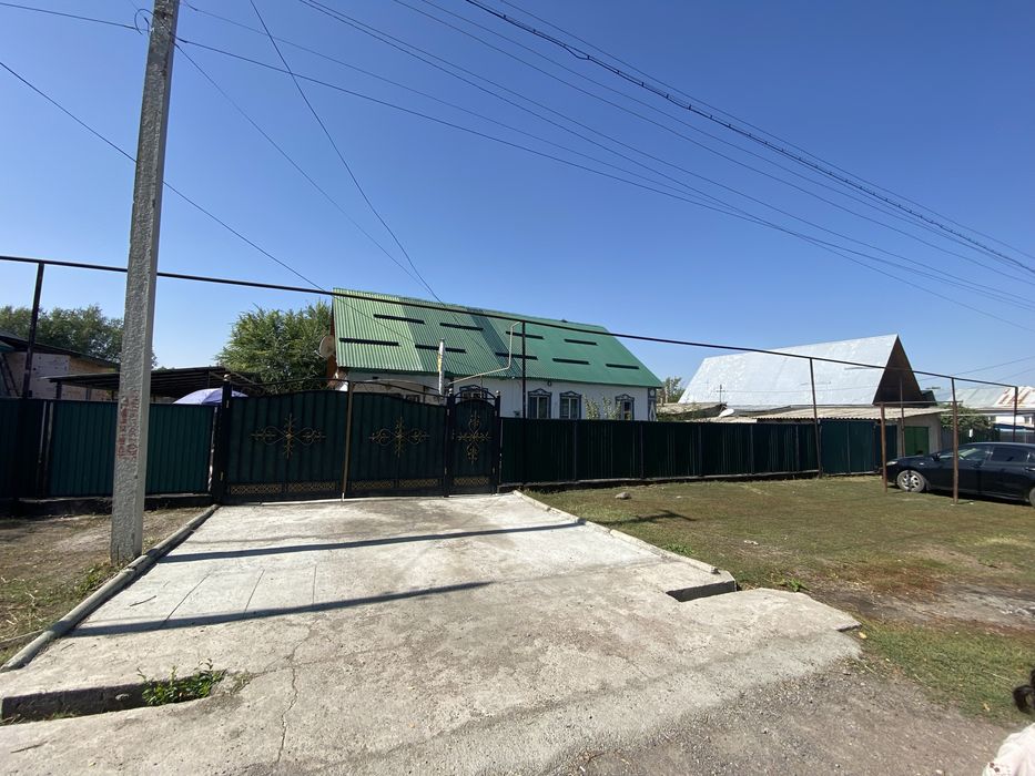 Продается дом 100 м²