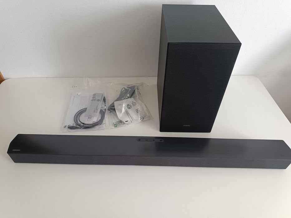 Soundbar Samsung nou,desfăcut doar pentru probă.